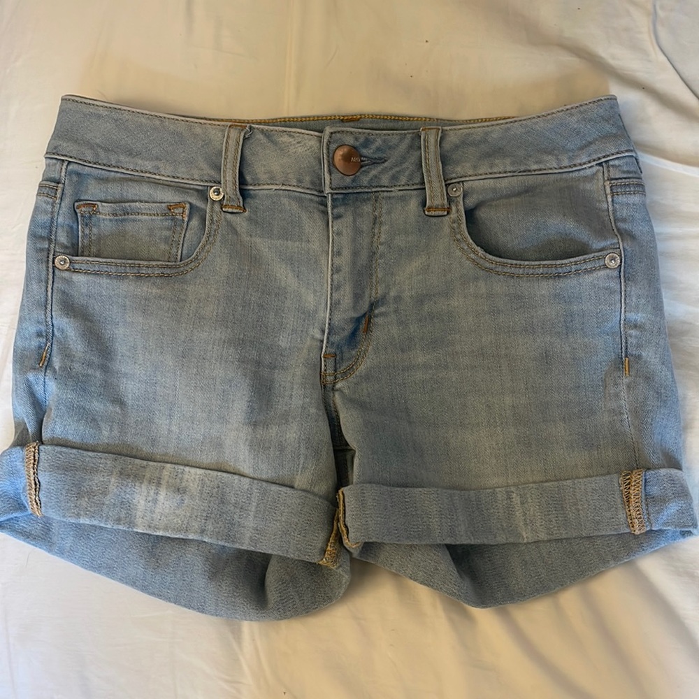 American Eagle Women’s denim mom shorts super stretch